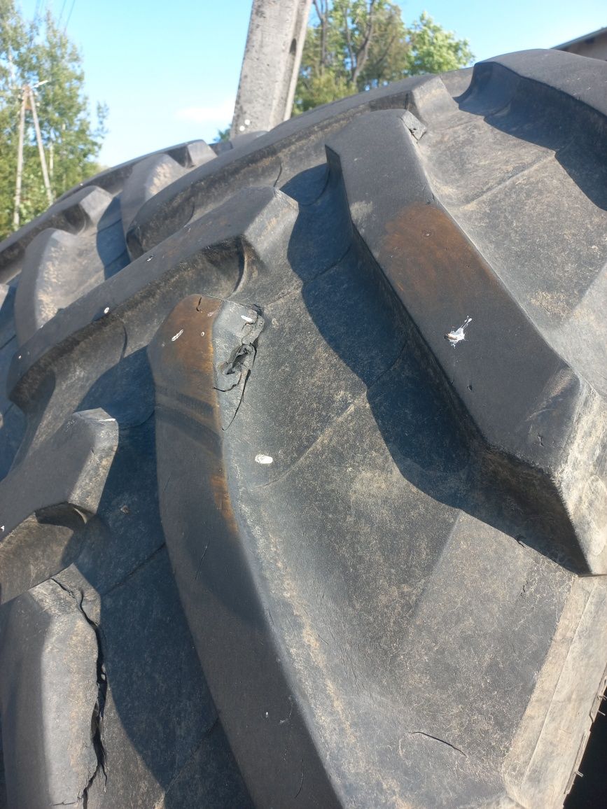 Opony 710/70R38 Treleborg.