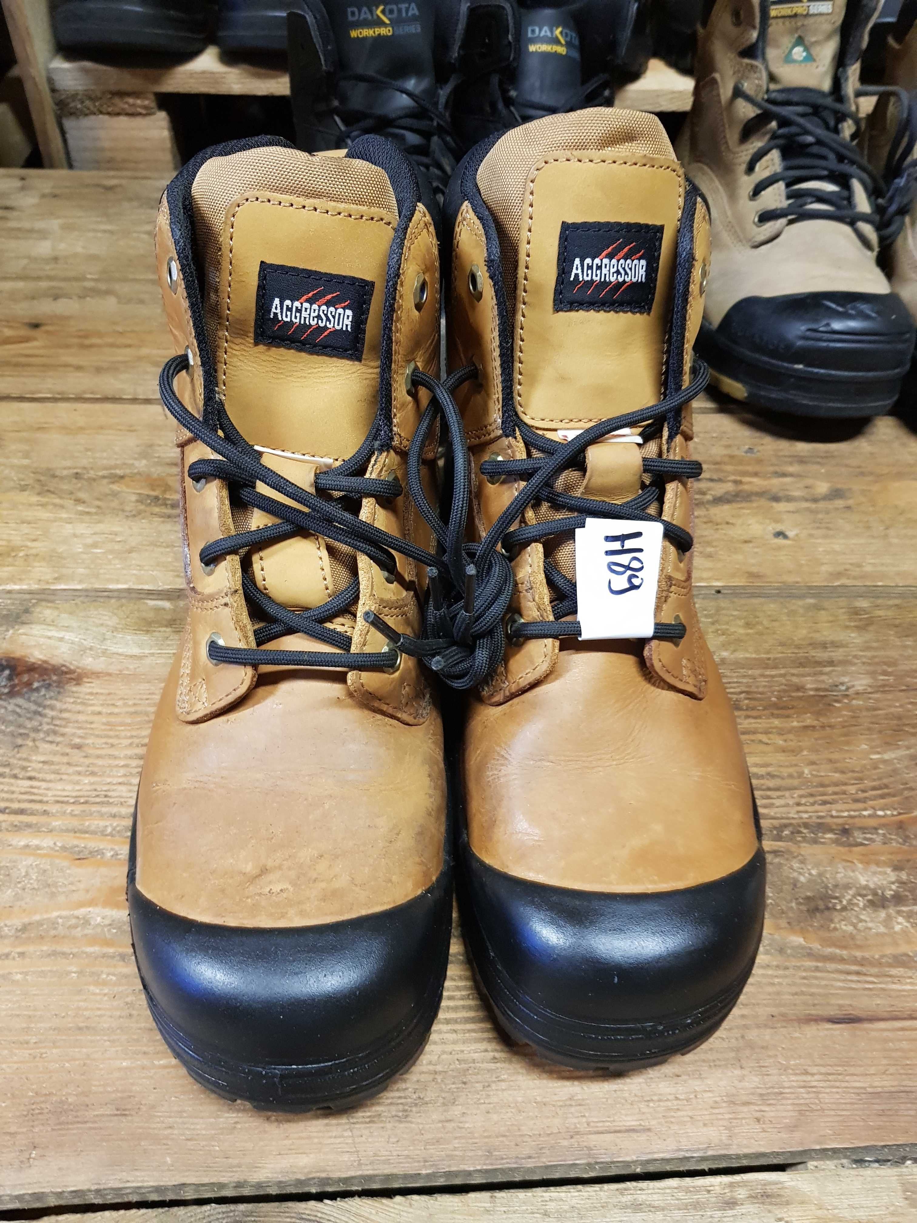 Buty robocze AGGRESSOR rozm 43  wkł 29 cm S3
