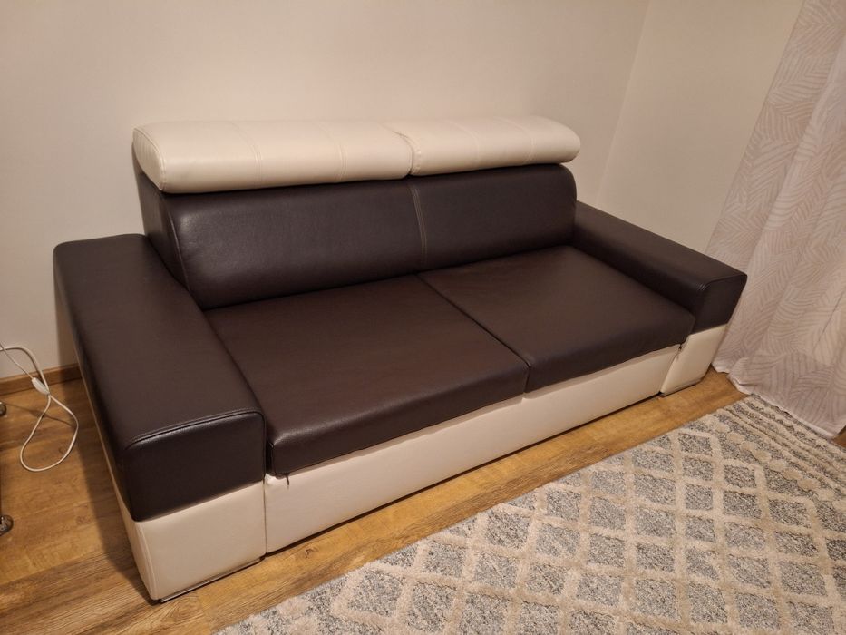 Sofa, kanapa eko skóra,funkcja spania.