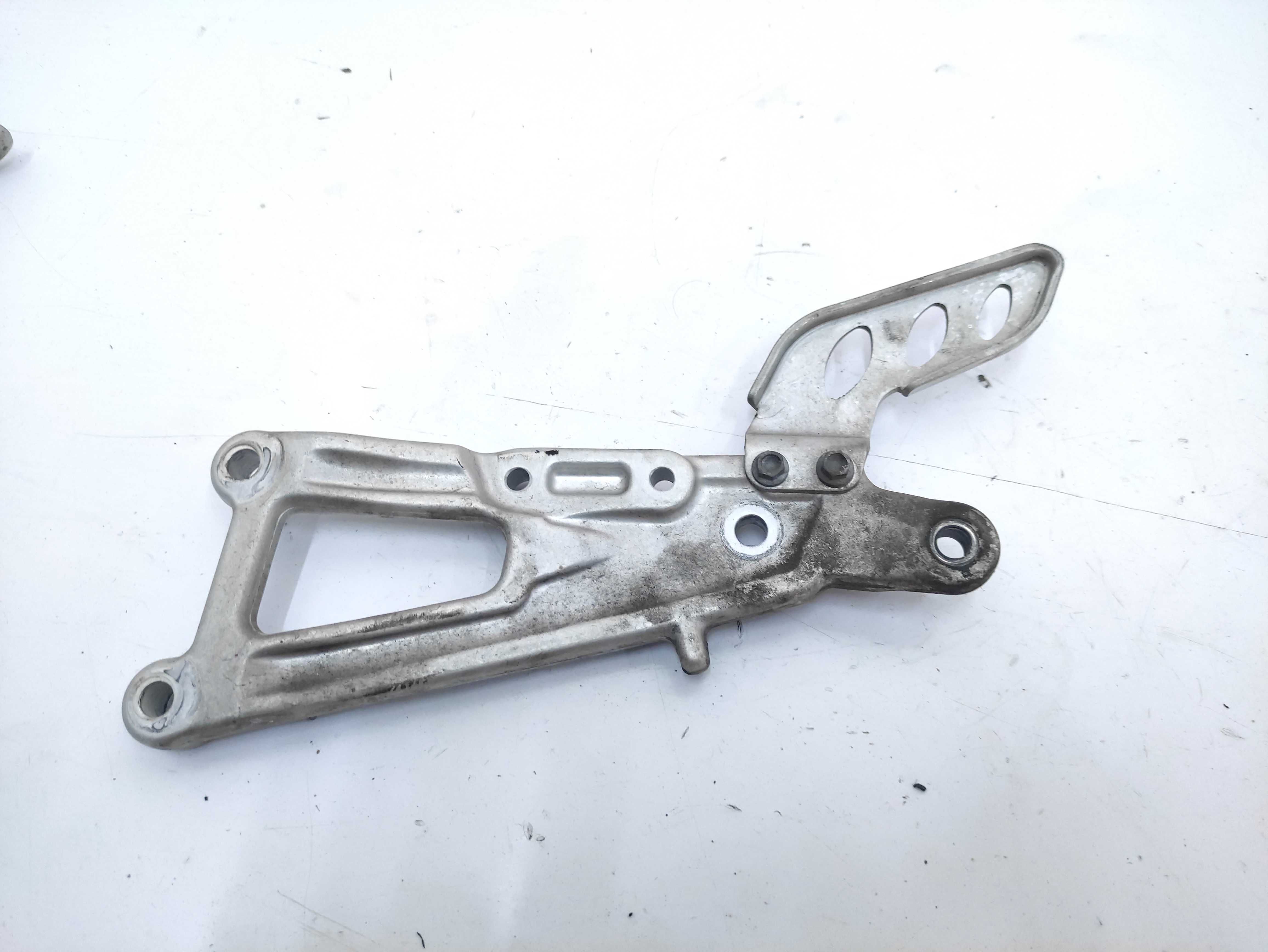 Aprilia Rs4 125 Rs50 06do16 4t Set prawy Części