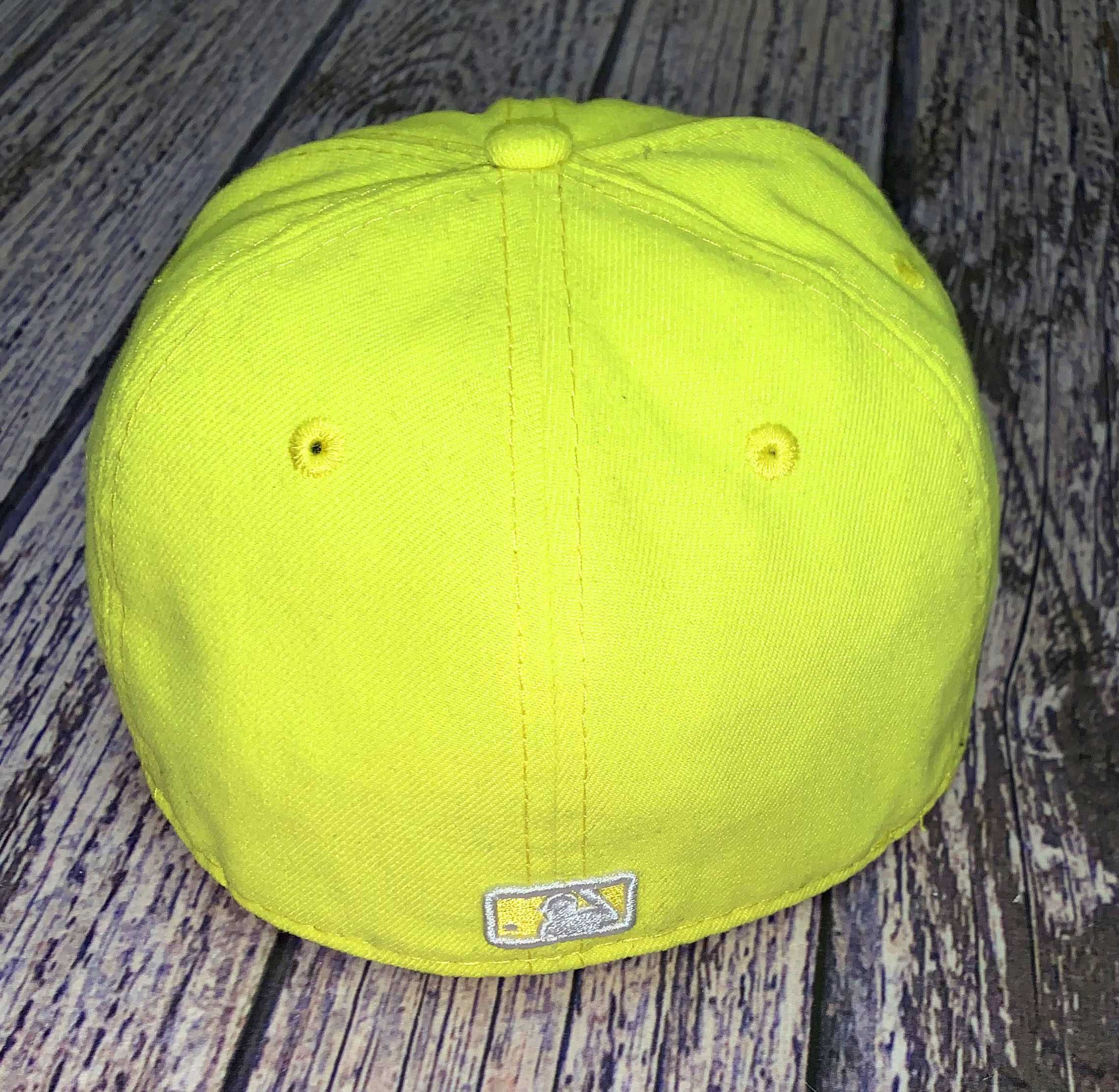 Фирменная кепка для ребенка 8-10 лет, 53-56 см