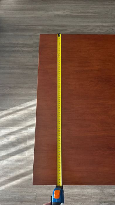 Vendo mesa de centro Disarte em cerejeira (tampo) e wangue (pés)