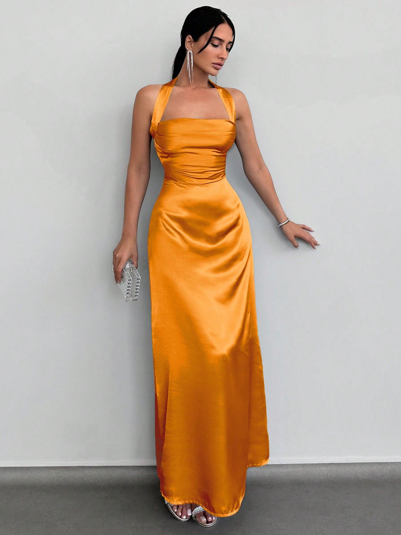 Sukienka Maxi Sexy Satynowa Z Odkrytymi Plecami Pomarańczowa Shein S