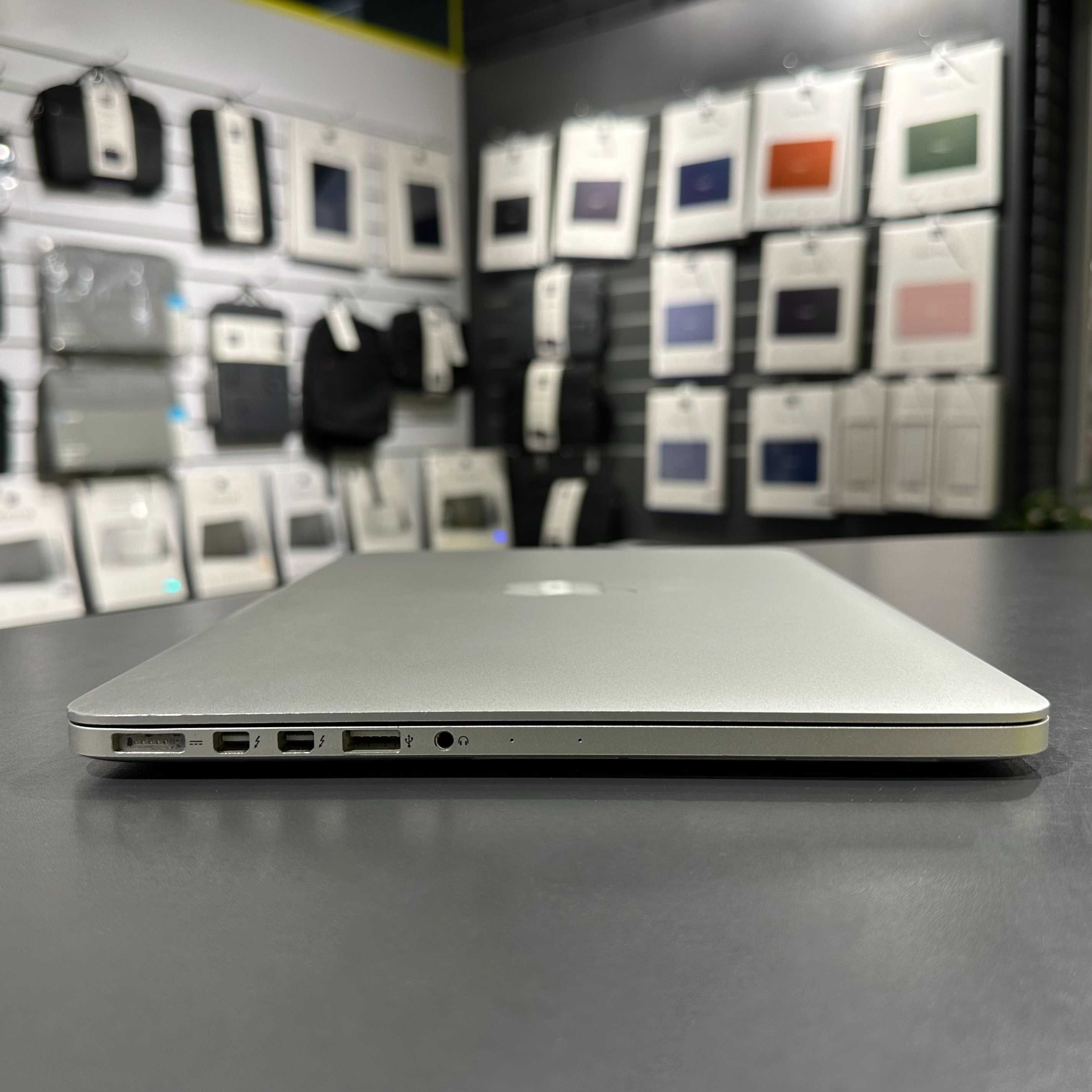 MacBook Pro 13" 2015 i5 8GB RAM 128GB SSD В НАЯВНОСТІ!