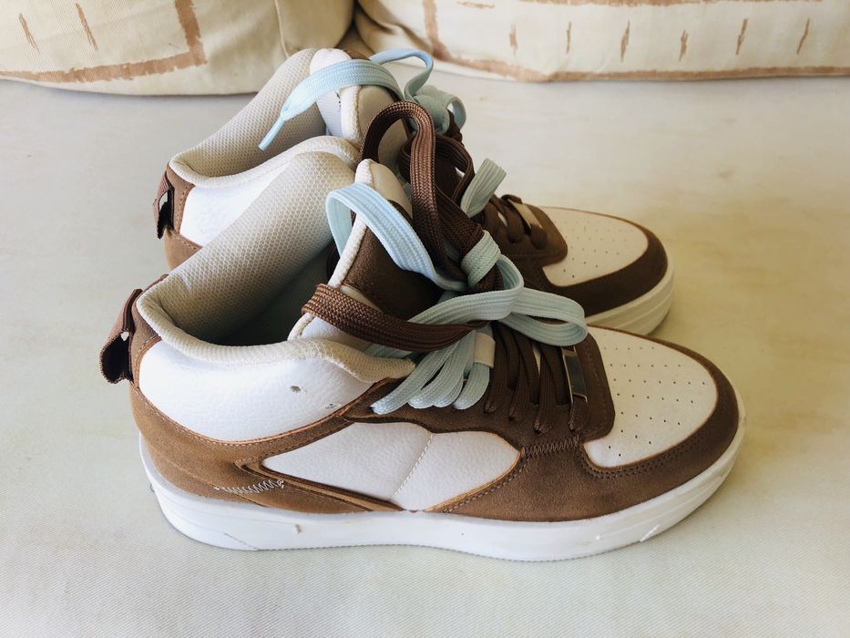 Tenis Bershka inpecaveis