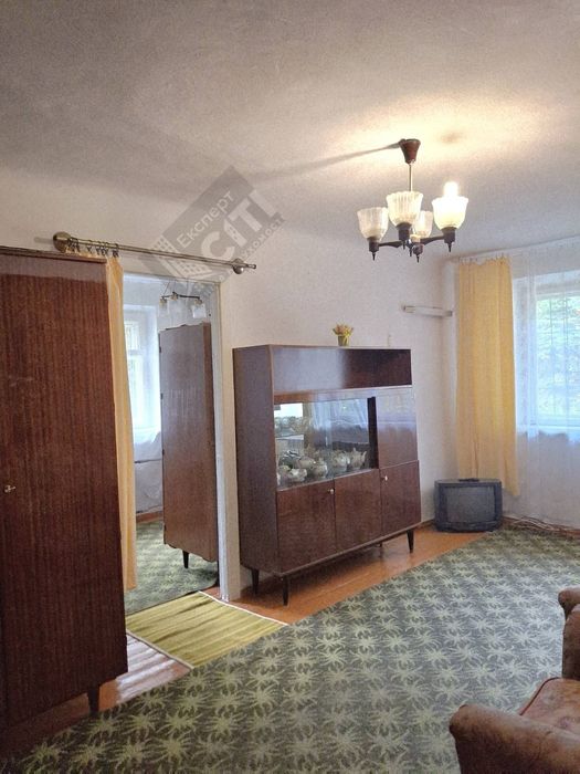 Продам 2-х кіімнатну квартиру + гараж  17 Квартал.