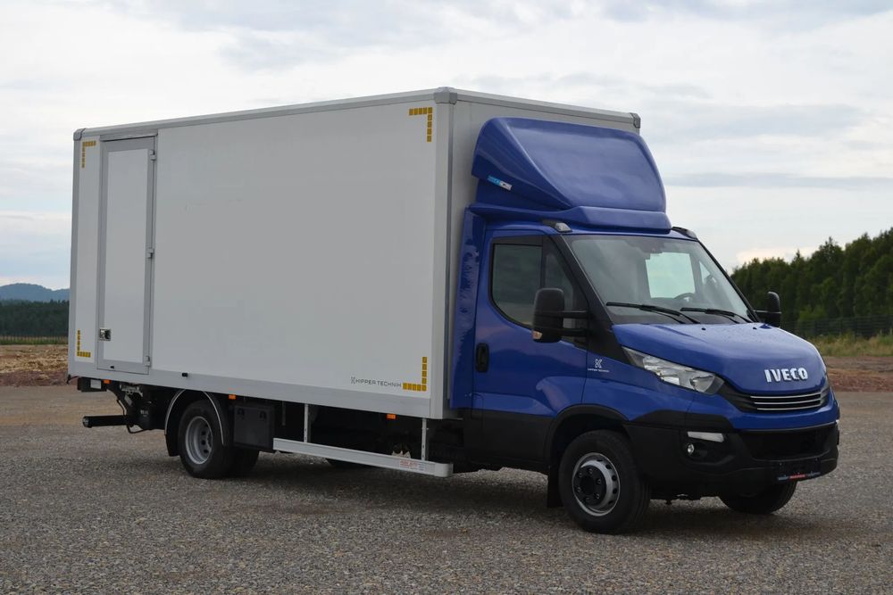 Iveco DAILY 72-180 72C18 70C18 Izoterma Kontener Winda 1000 KG Boczne drzwi 65C 50C SALON PL Niski przebieg  Rama Wywrot Kiper Wywrotka Rozstaw osi 4750 Laweta Hakowiec