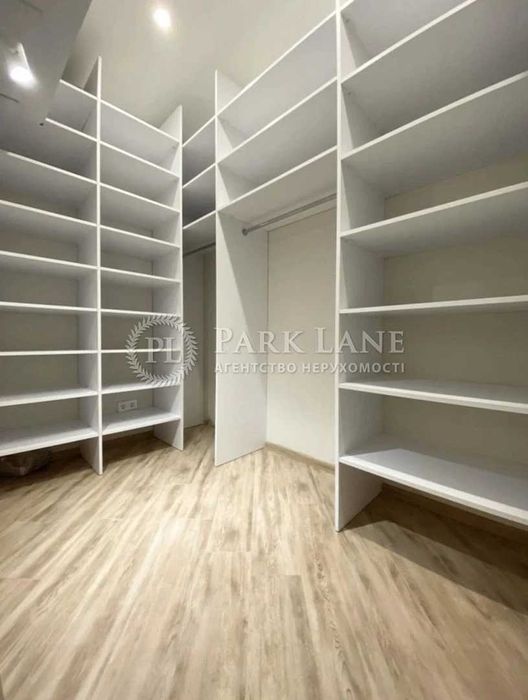 Продаж просторої 3х кімнатної квартири на Печерську ЖК Престиж Хол