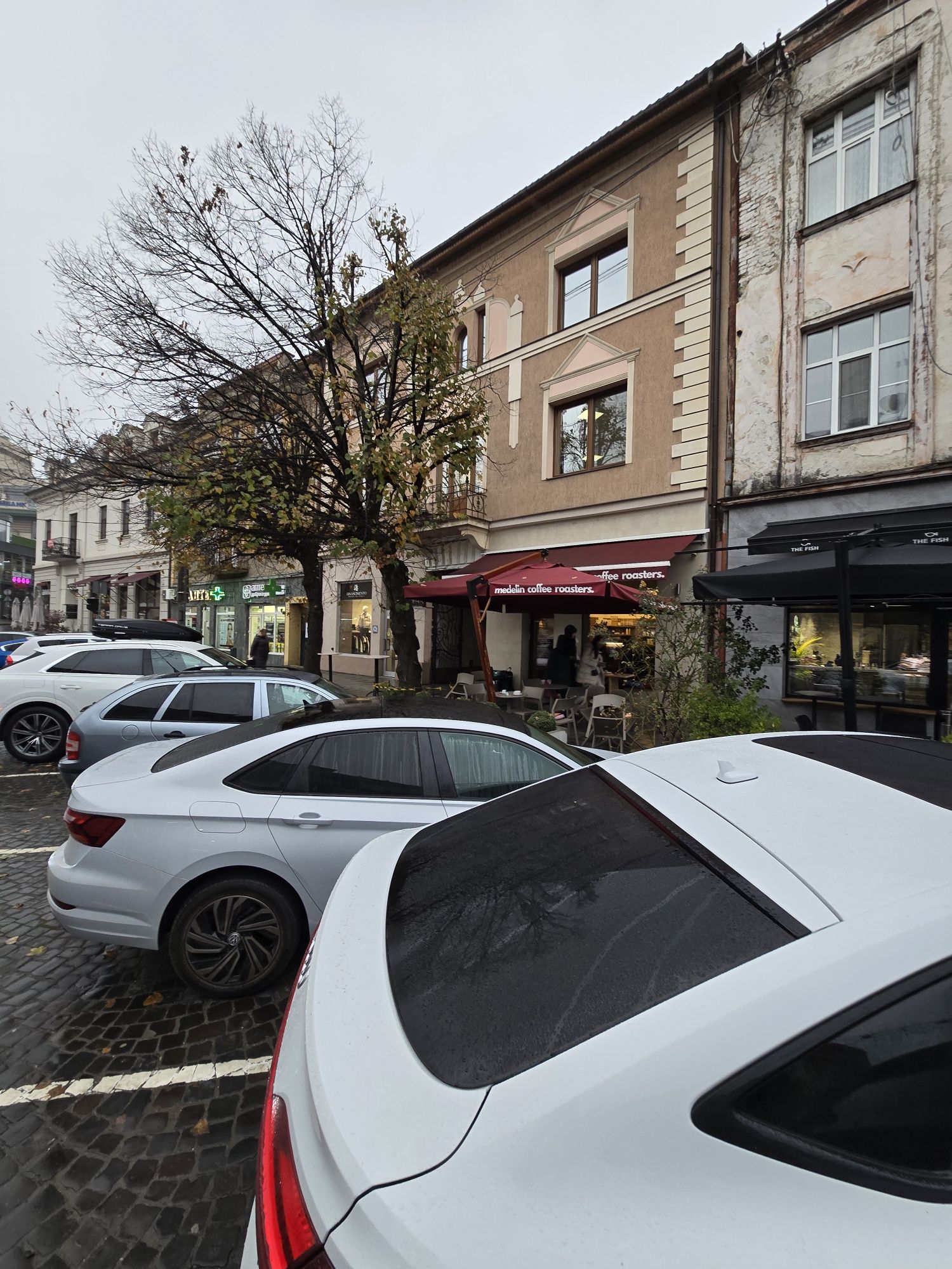 ОРЕНДА об'ємного офісного приміщення в центрі Ужгорода пл. Корятовича