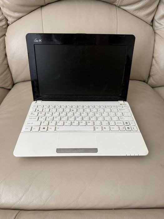 ХОРОШИЙ Ноутбук Асус 100% рабочий Белый