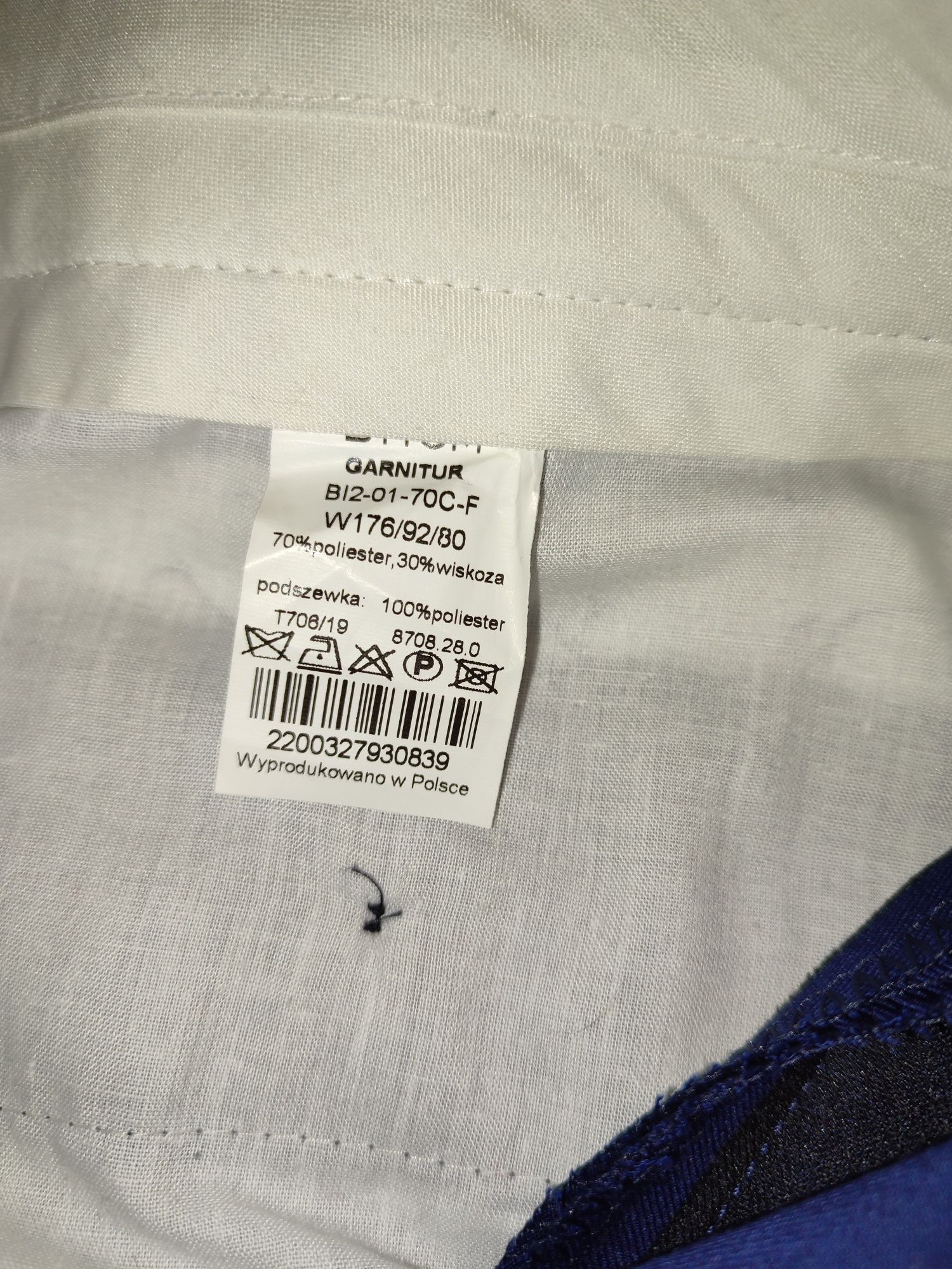 Garnitur Bytom 170 biała koszula w tym samym rozmiarze gratis