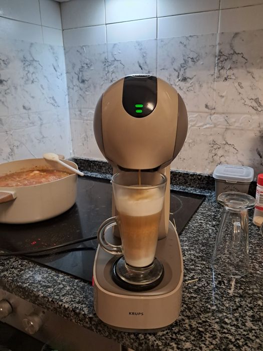 Vendo maquina dolce gusto infinissima Touch como nova