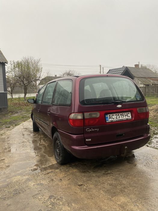 Продам сімейне авто на повному ходу