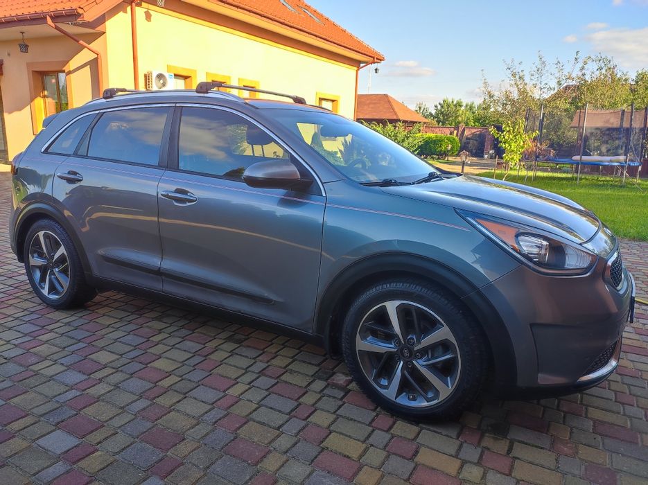 Продам авто Kia Niro 2017 р.в, 1,6 гібрид 149 тис.км., клімат.