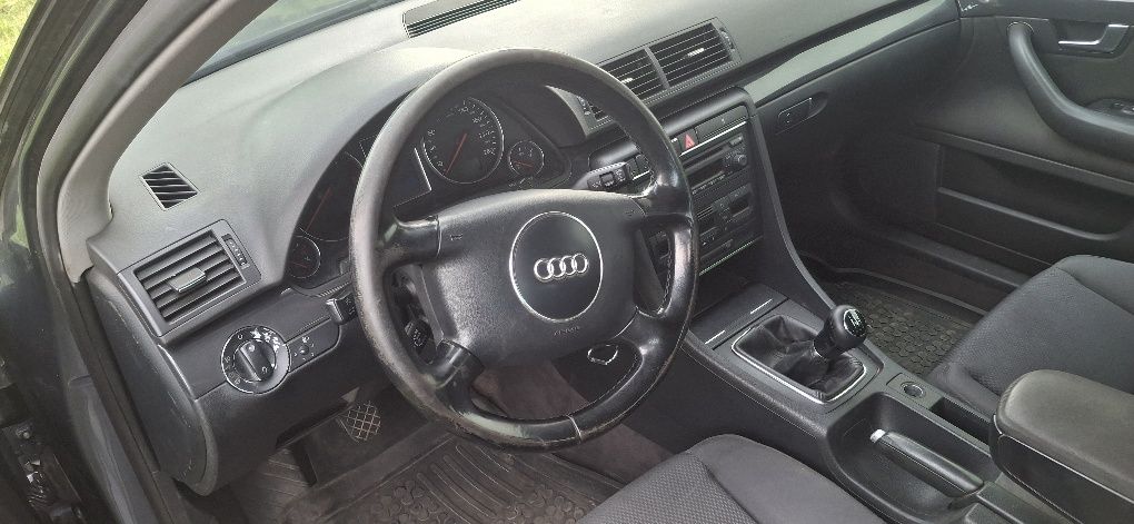 Audi A4 B6 2004r 1.9 AVB