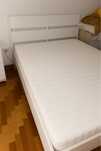 Cama de casal branca