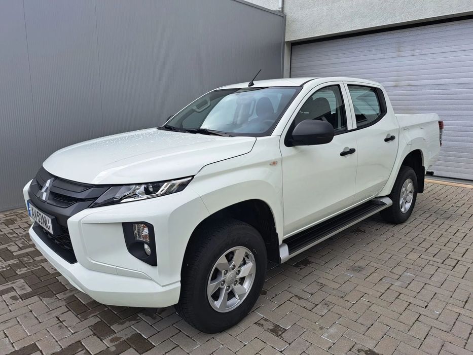 Mitsubishi L200 2.3 DI-D Space Cab Invite 4WD