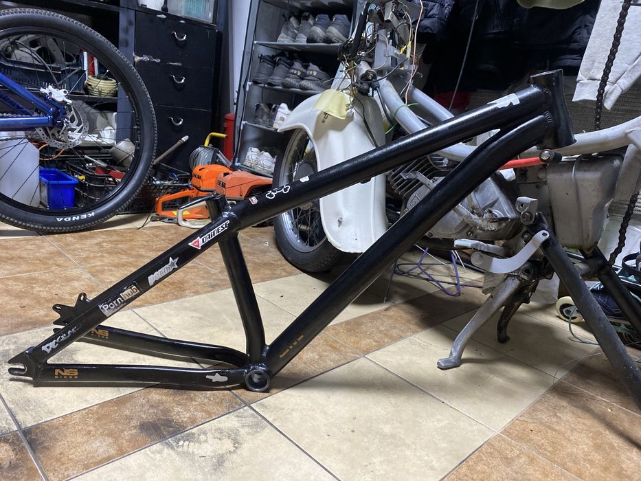 Rama Ns Movemnt 3 (wygięta głowka sterowa)+(pęknięty)