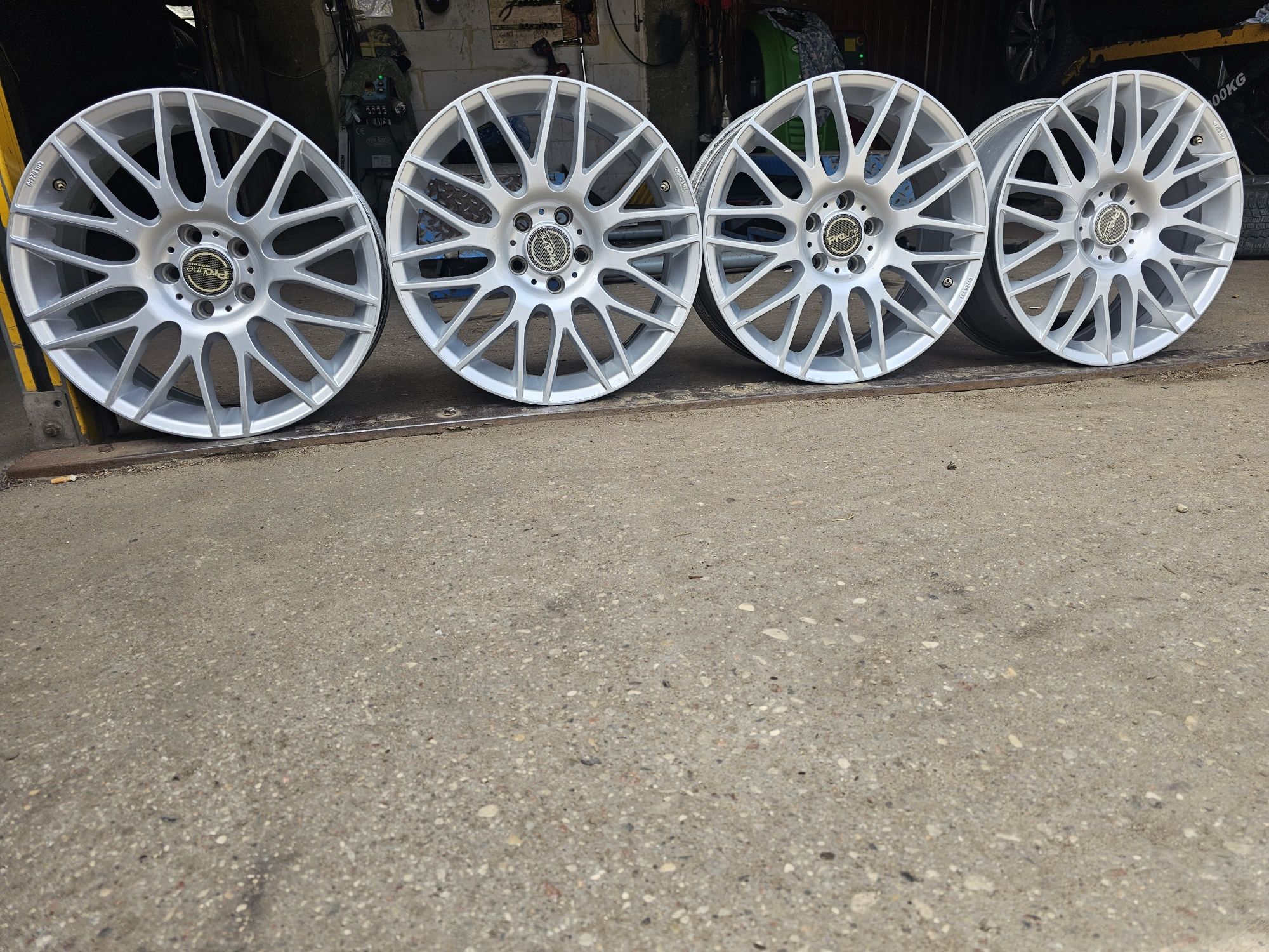 Felgi Aluminiowe Audi A4 B8-B9 R18 5x112 ET35-8J