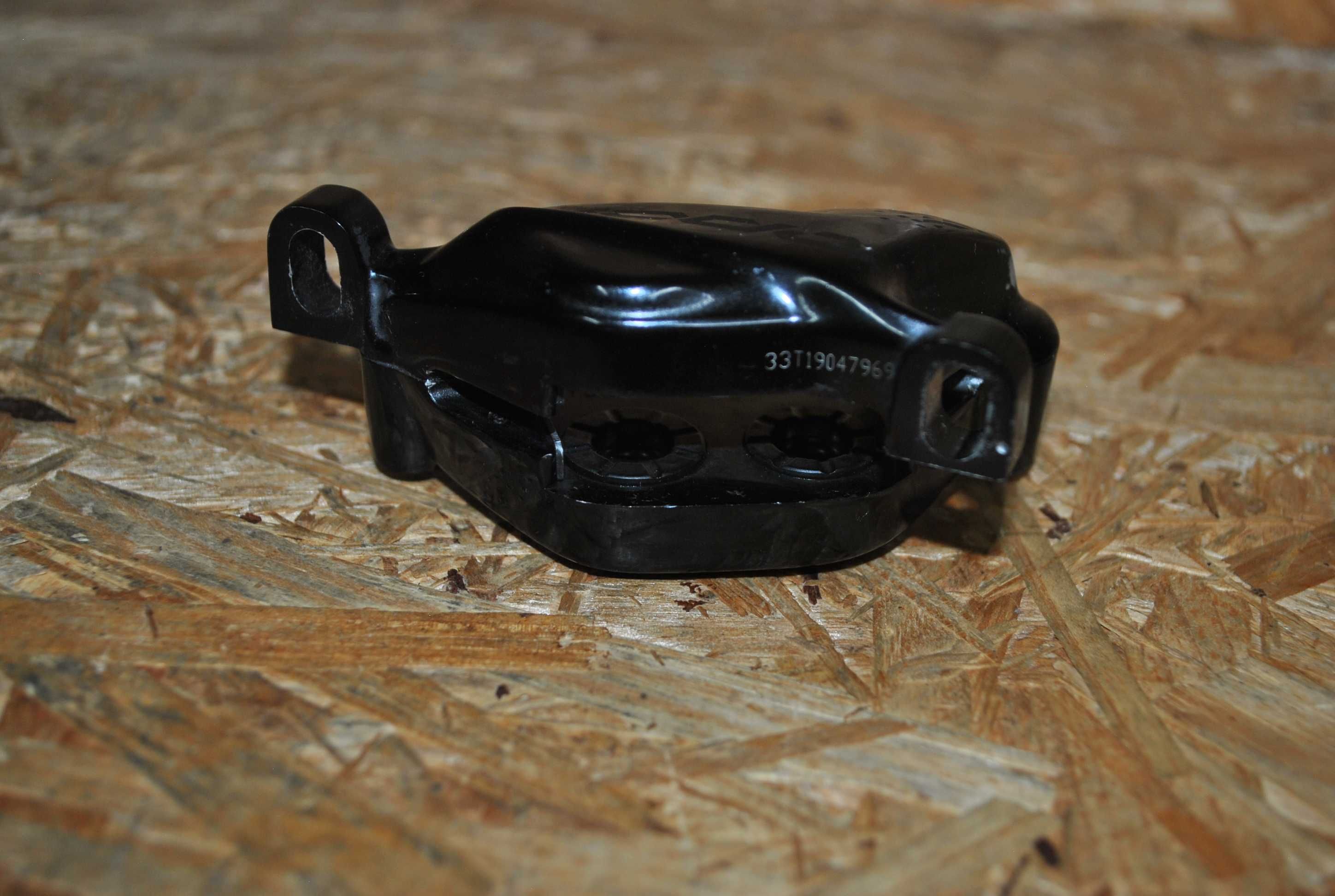 Zacisk hamulcowy SRAM Code RSC Hydrauliczny post mount 4 tłoki
