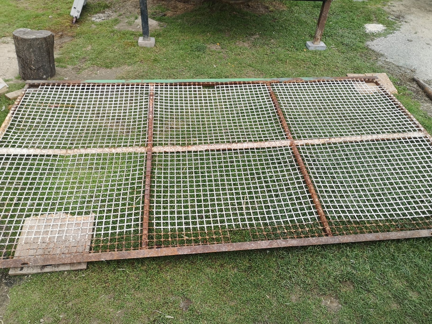Krata siatka od piaskarko solarki