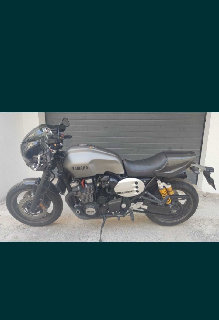 Yamaha xjr 1300 racer
