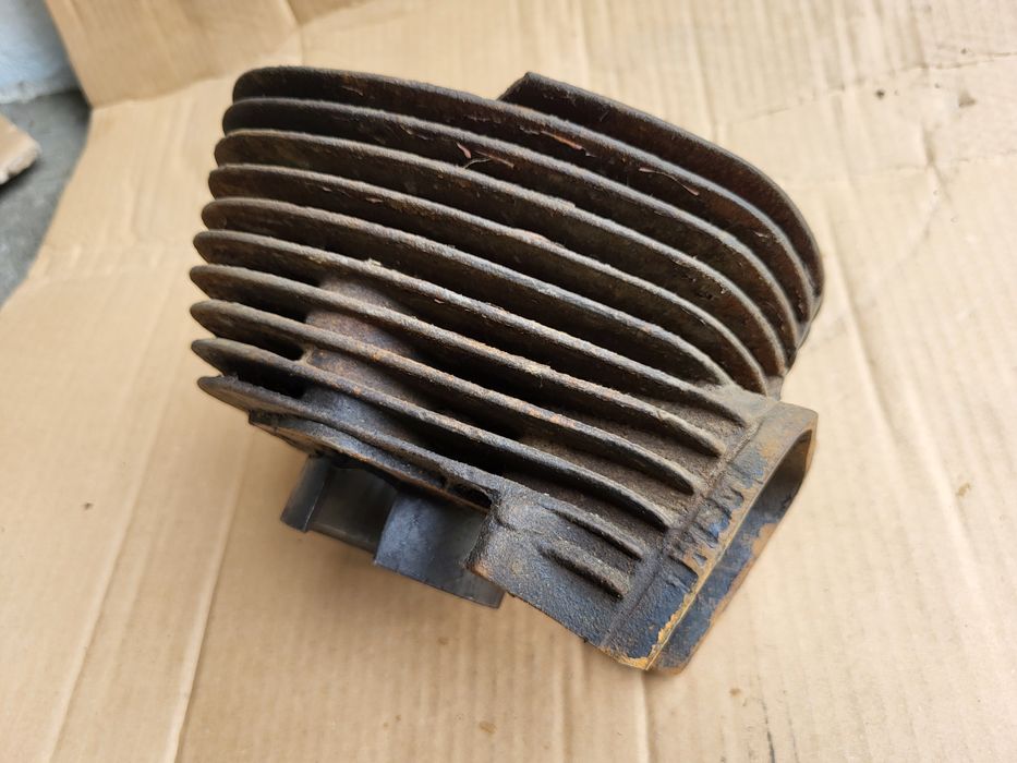 Cylinder SHL M11 M-11 Oryginał ZMD Nomianlny Żeliwny silnik