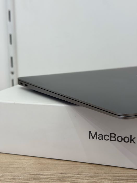 Macbook air m1 8/256 97% ідеал