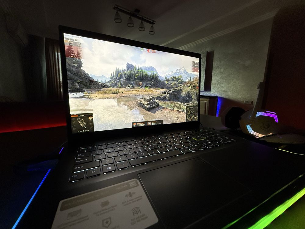 Шикарный игровой ноутбук Asus Vivobook Oled + комплект девайсов