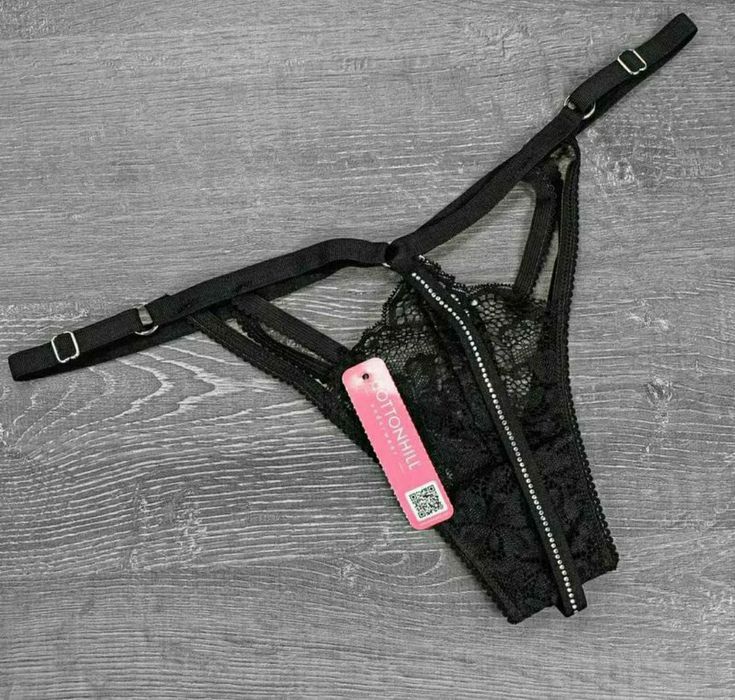 Damskie koronkowe stringi