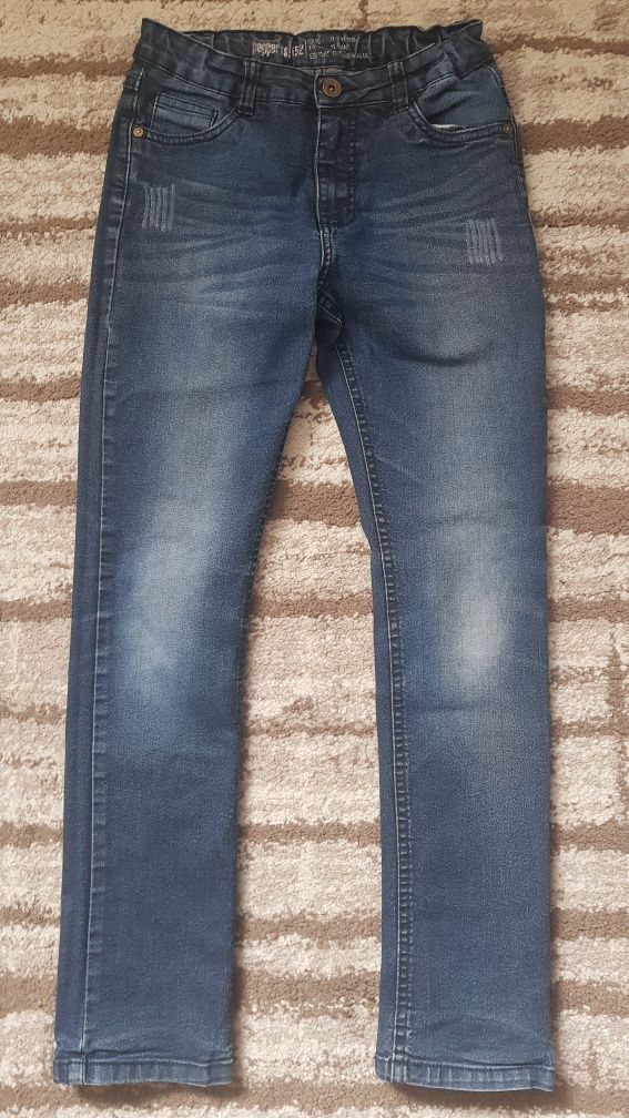 (11) Spodnie jeans r. 152 cm