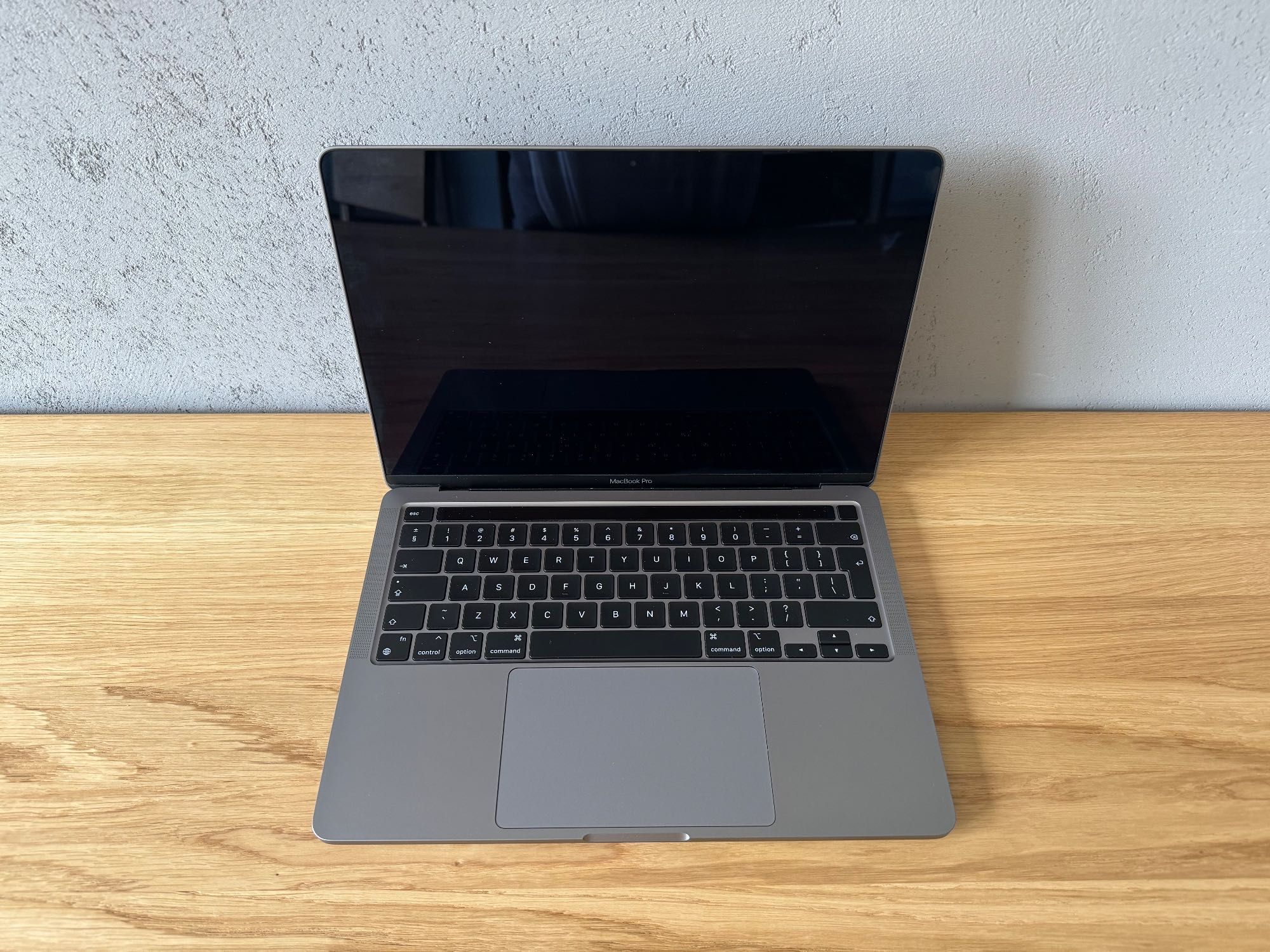 McBook Pro 13,   512 gb 8 gb RAM - gwiezdna szarość