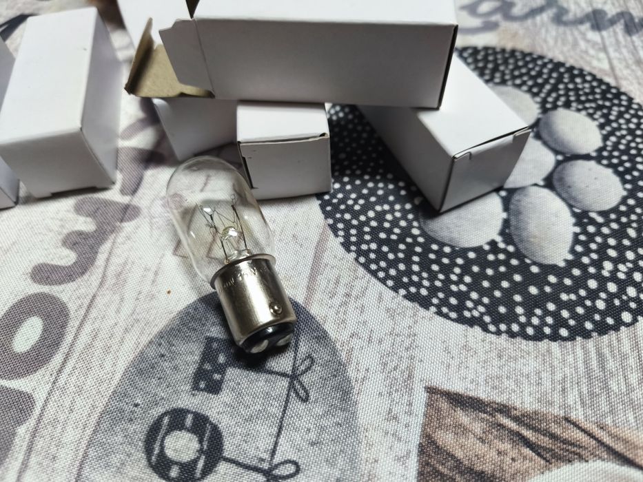 Lâmpadas BA15D 15W 220v