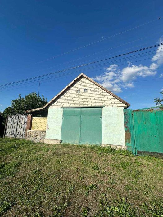 Продаж будинку в с.Піщане вул.Київська Кременчуцький р-н