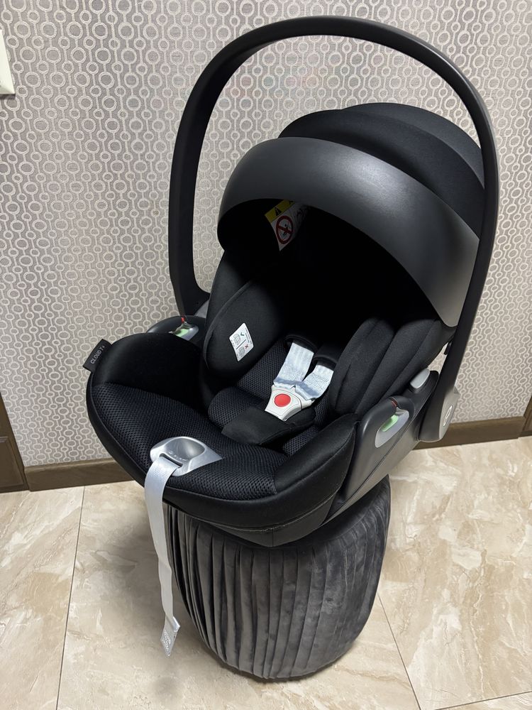 Автокрісло Cybex Cloud T+ plus Sepia Black ідеальний стан+ база Cybex