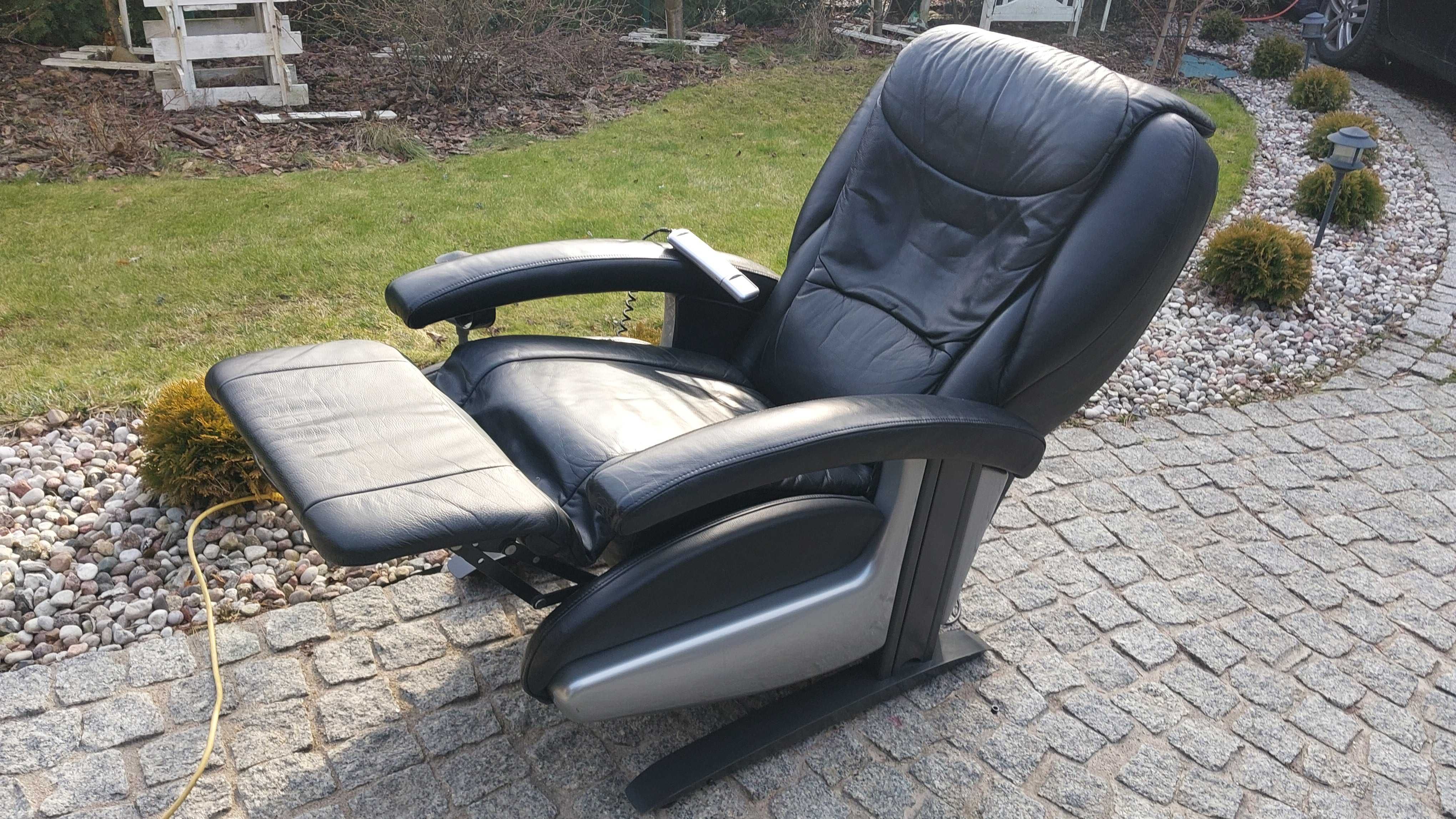 fotel Himolla Vario z funkcją relax i masaż rozkładany z masażem skóra