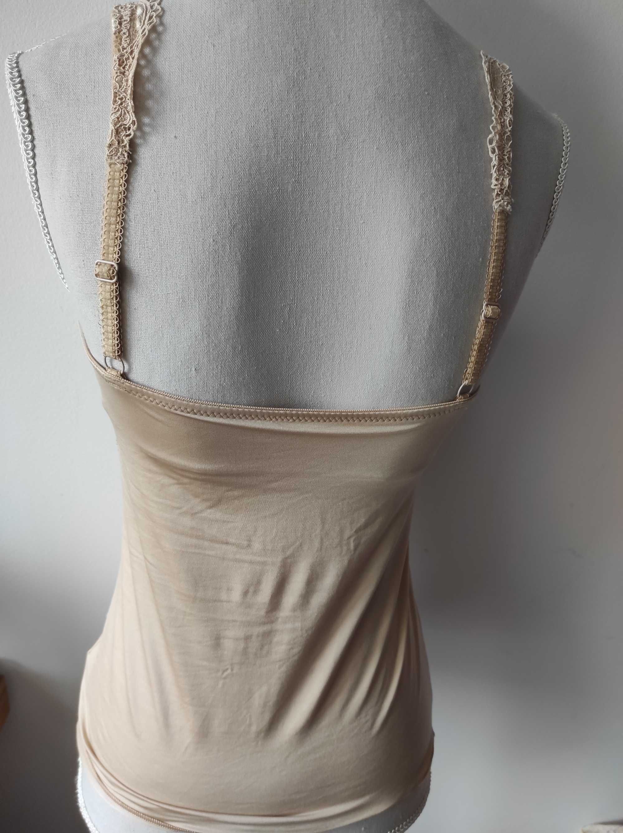 Koszulka top ze stanikiem 80B śliska lycra