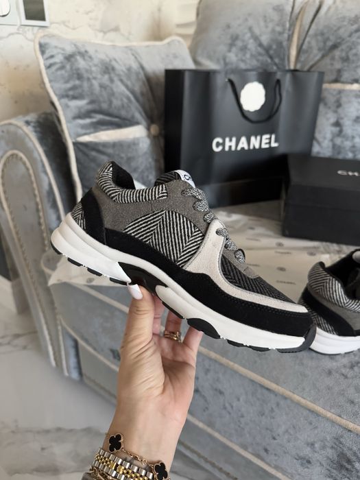 Серые кроссовки Chanel 36 размер