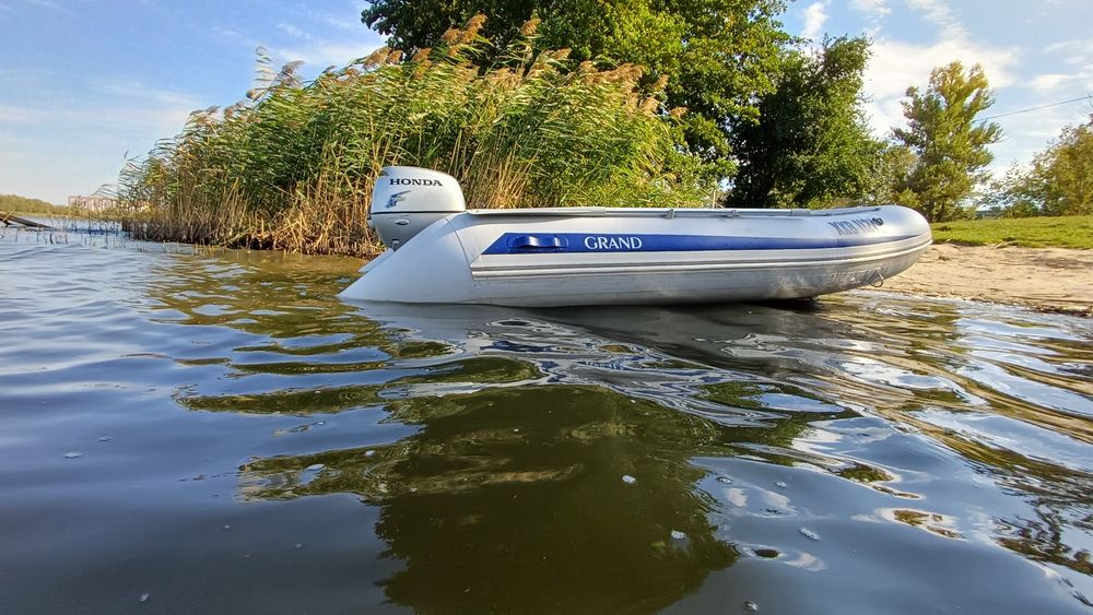 Човен GRAND C360 Двигун HONDA BF15