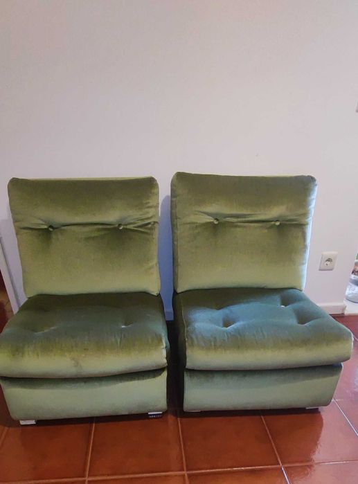 Sofás / Cadeirões / Poltronas veludo verde ( preço pelo par 70€ )