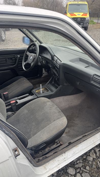 Bmw e30 1988 рік другий перехід