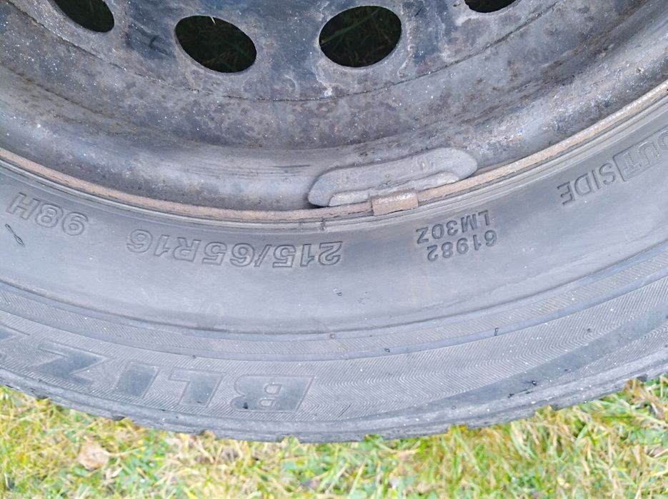 Koła zimowe 4 szt. Bridgestone 215/65R16
