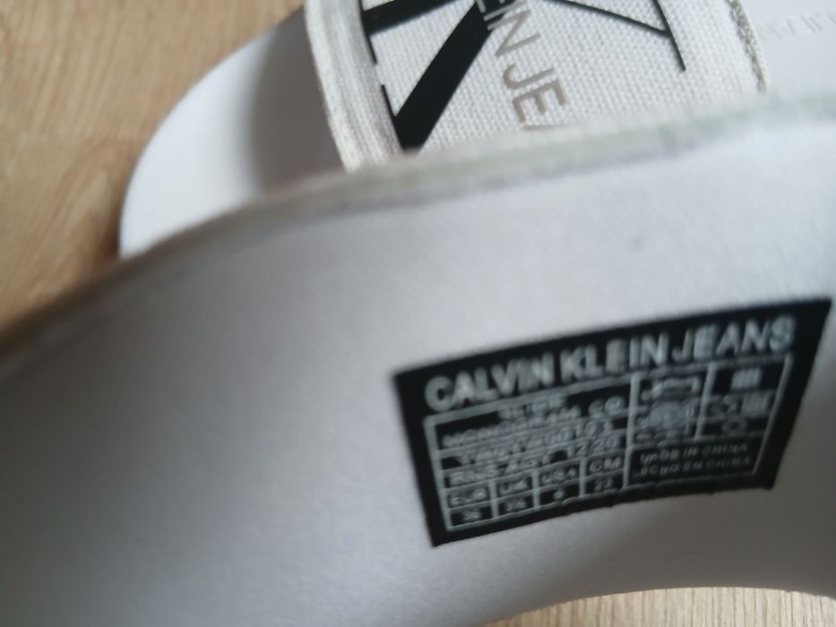 Шльопанці, сланці жіночі, Calvin Klein, розмір 36.