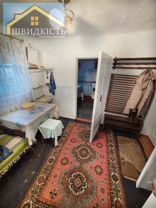 √ Частина будинку з виходом до озера Басівкут