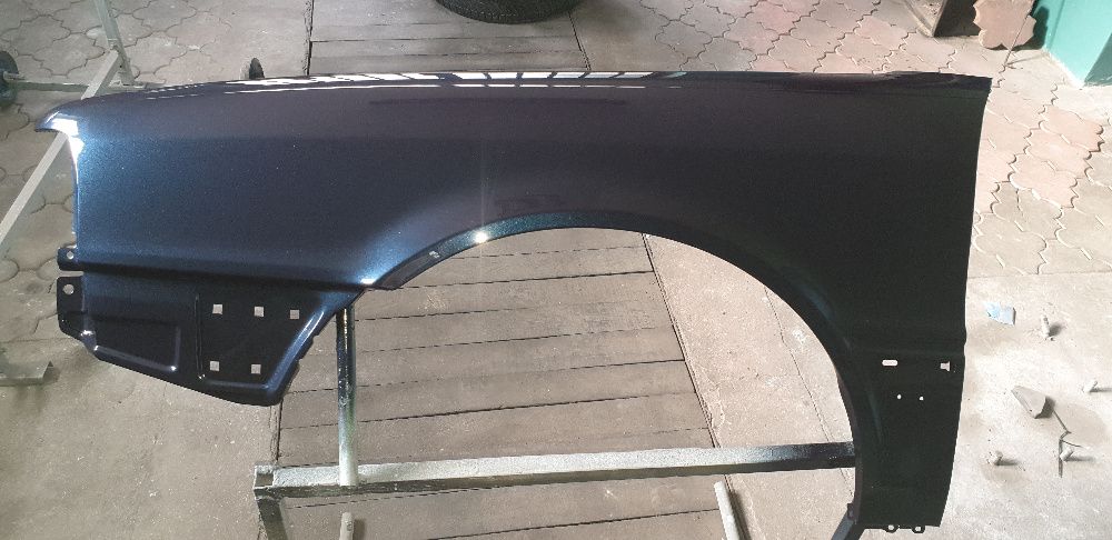 Audi 80 b4 91-94 błotnik nowy jakość LZ5U