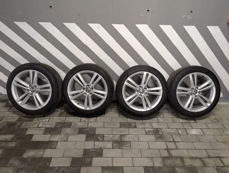 Диски R18 Volkswagen USA 8Jx18H2 ET48 Шини 235/45 Dunlop Semperit