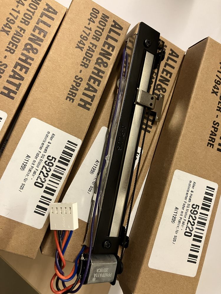 Allen&Heath motor fader