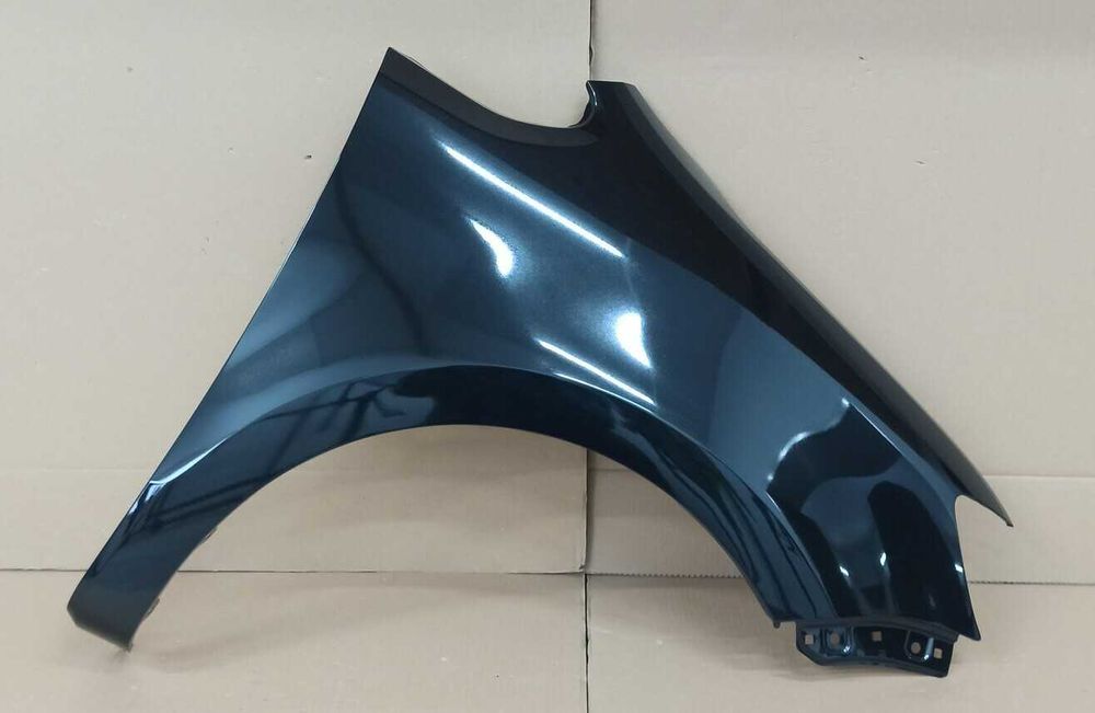 Seat Alhambra 7N 10-20r. błotnik prawy czarny LC9X