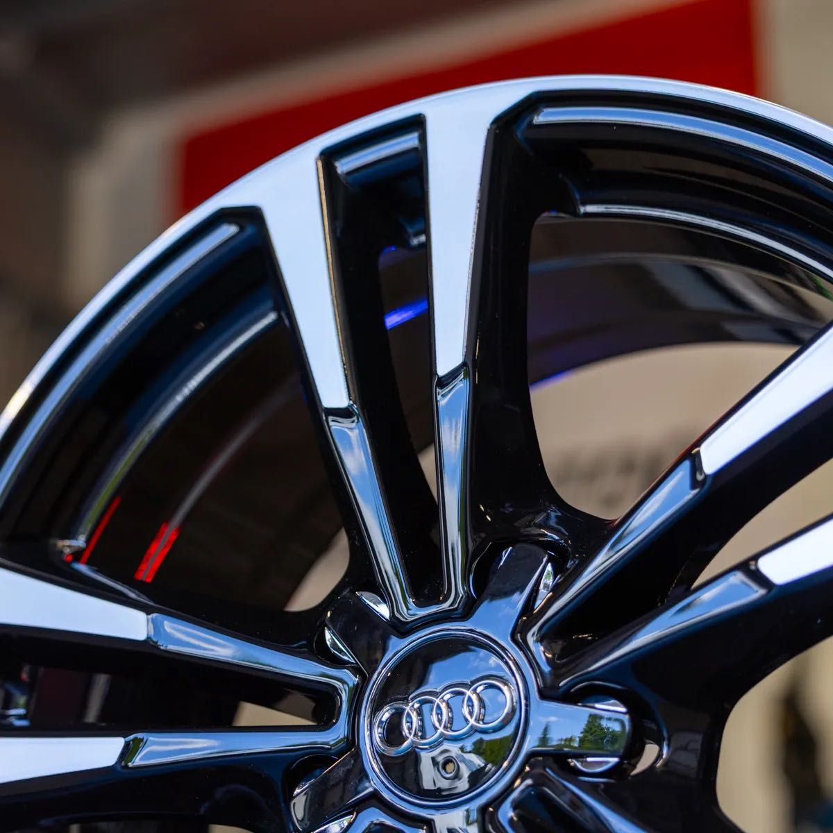 NOWE Oryginalne Felgi Audi 18 A3 A4 A6 A8 Q2 Q3 TT