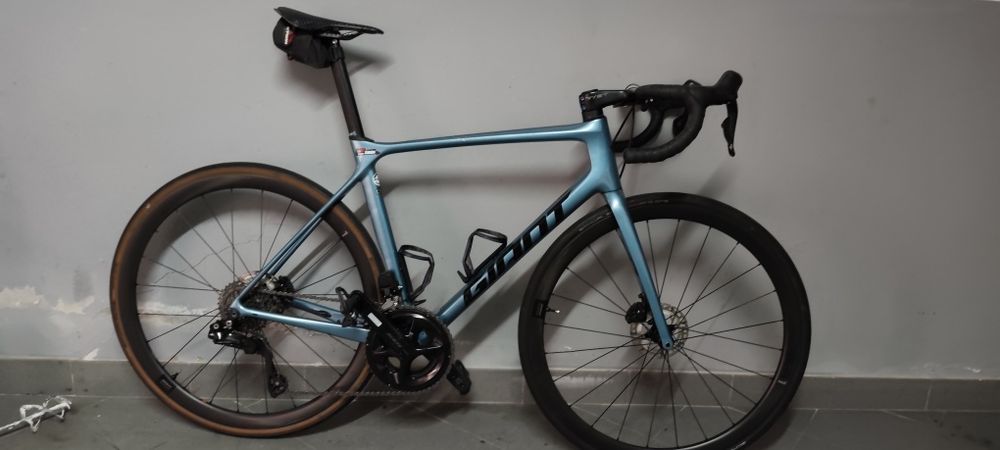 Bicicleta de Estrada GIANT TCR 2023